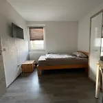 Apartament & Monteurzimmer - Free Parking & 24h Check-in
