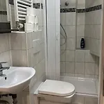 & Monteurzimmer - Free Parking & 24h Check-in Bielefeld