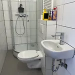 Daire & Monteurzimmer - Free Parking & 24h Check-in Bielefeld