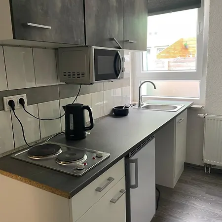 & Monteurzimmer - Free Parking & 24h Check-in * Bielefeld