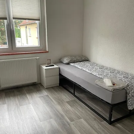 Apartman & Monteurzimmer - Free Parking & 24h Check-in Bielefeld