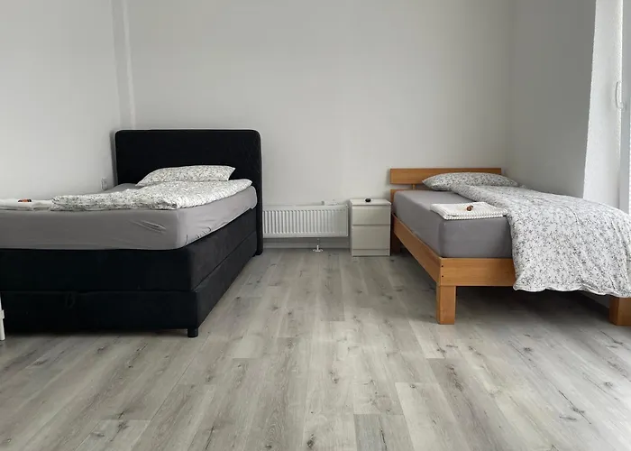 Apartament & Monteurzimmer - Free Parking & 24h Check-in