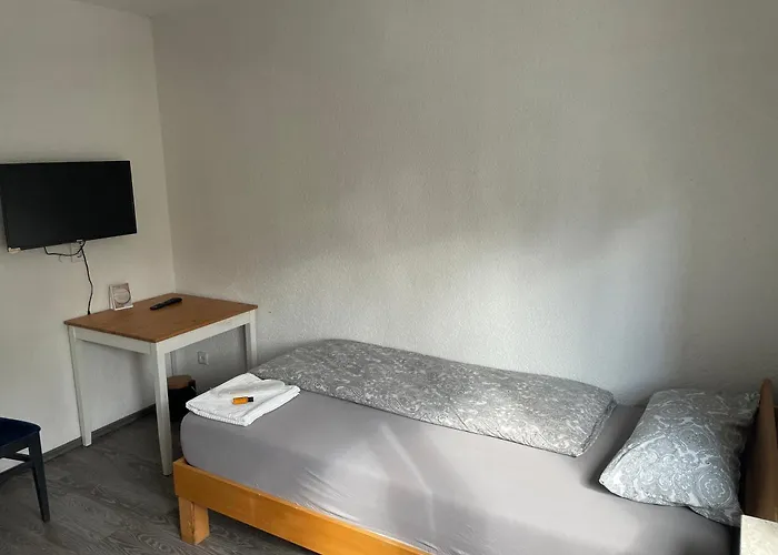 Apartamento & Monteurzimmer - Free Parking & 24h Check-in Bielefeld
