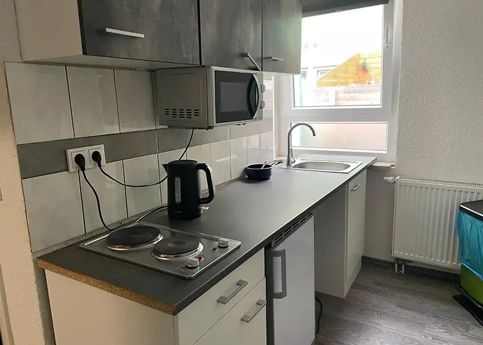 & Monteurzimmer - Free Parking & 24h Check-in * Bielefeld